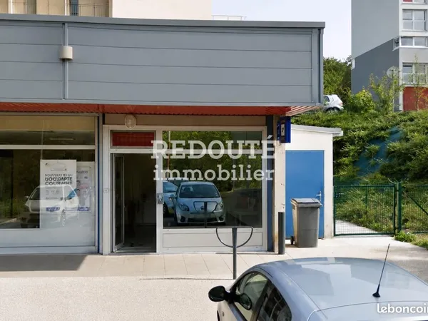 Local commercial 32 m²