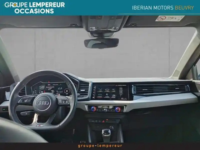 Audi A1 sportback 40 tfsi 207ch s line s tronic 7 — photo 10
