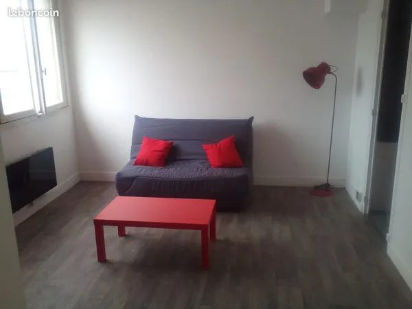 Loue T1 meublé