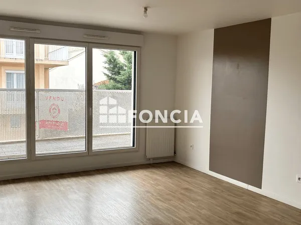 Appartement T3 (Vendu Loué) Metro Ligne 11 Montreuil Hôpital
