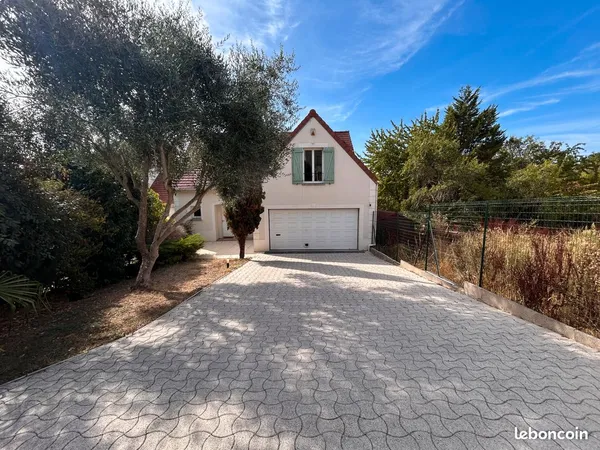 Maison contemporaine climatisée - 125 m² - 3 chambres - au calme, jardin sans vis-à-vis