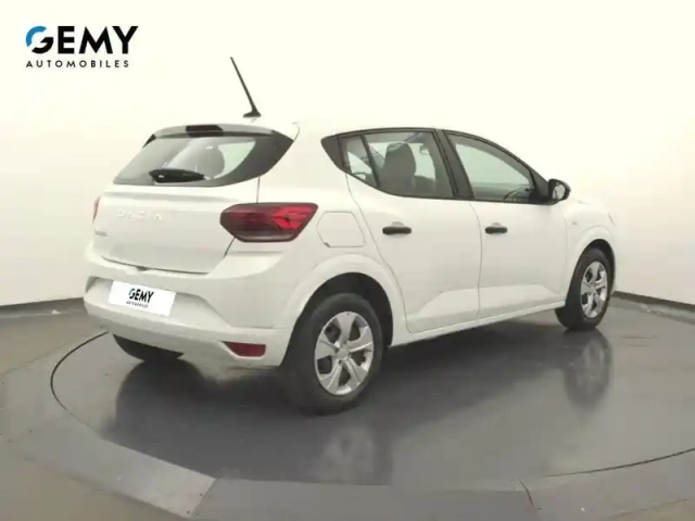 Dacia Sandero sce 65 — photo 18
