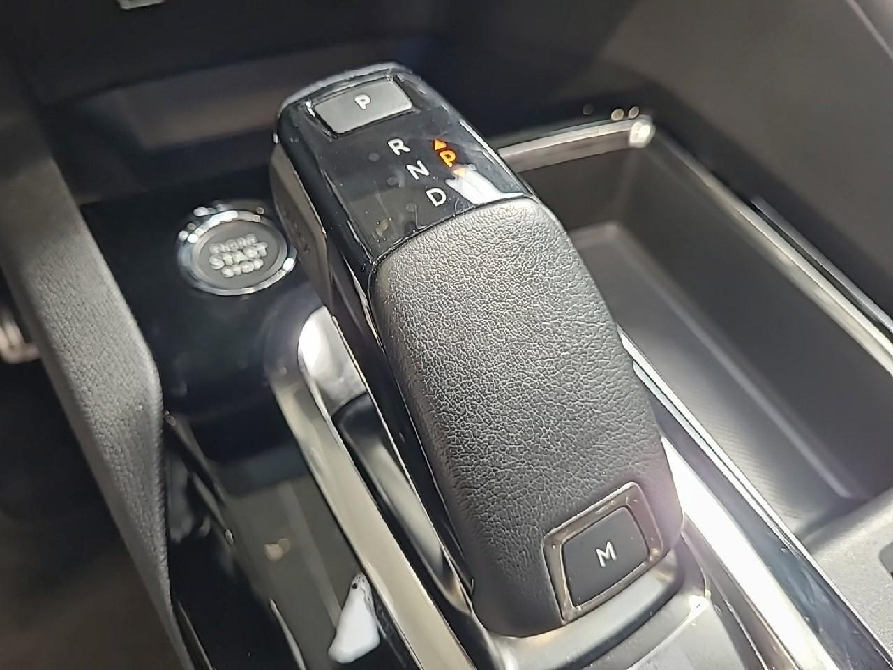 Peugeot 3008 puretech 130ch s&s eat8 gt — photo 20