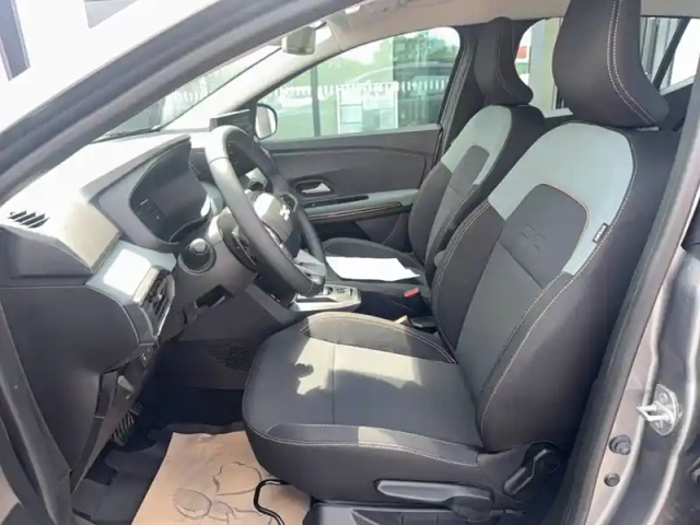 Dacia Sandero eco-g 120 auto — photo 2