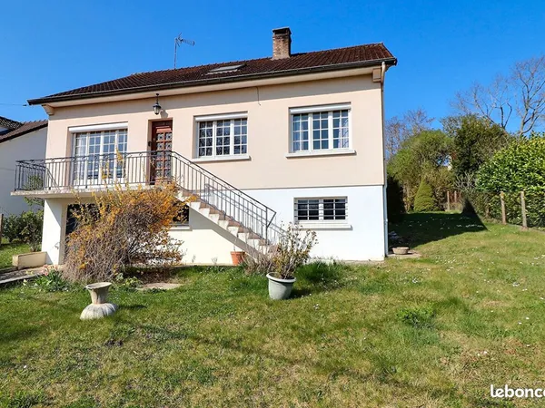 Maison 7 pièces 140 m²