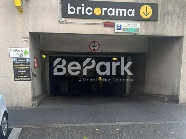 Parking 10 m²