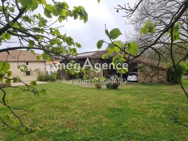 4 chambres, 1 bureau , cadre de nature, dépendances