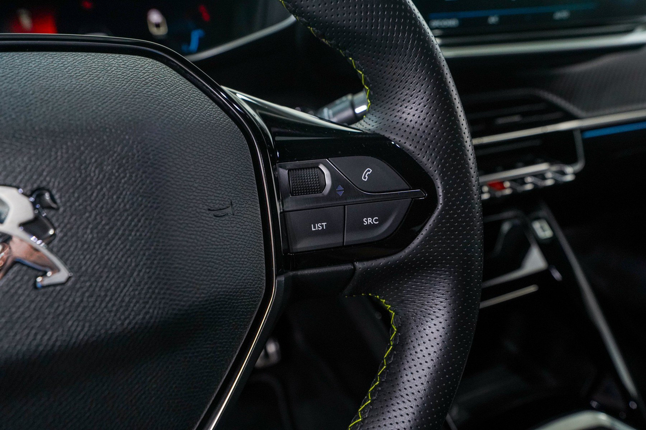 Peugeot 2008 — photo 18
