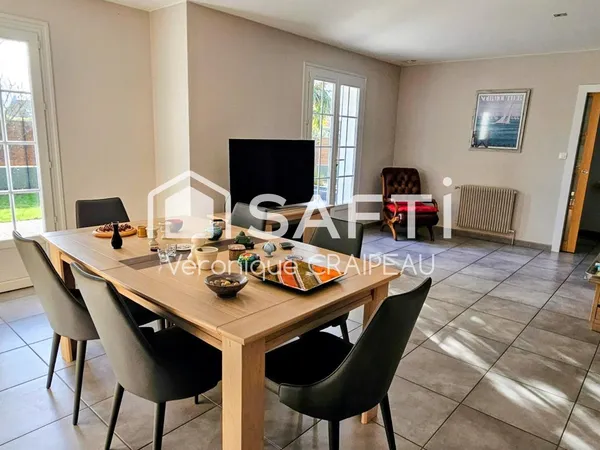 Maison de plain pied de 125m² très bien entretenue avec 3 chambres possibilité 4, mezzanine et terra