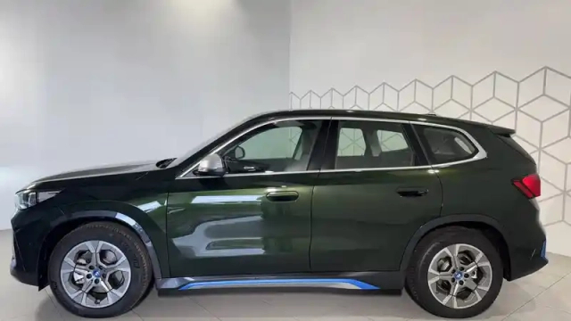 Bmw X1 i xdrive30 — photo 2