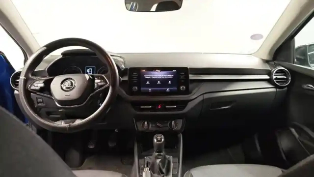Skoda Fabia 1.0 mpi 80 ch bvm5 — photo 14