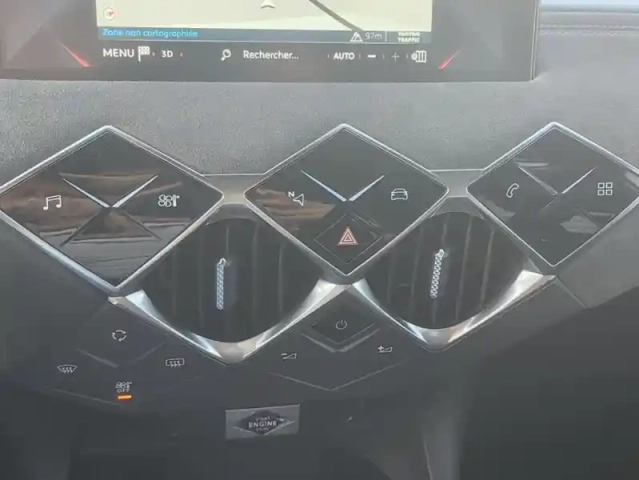 Ds Ds 3 1.2 puretech 130 auto performance line + — photo 31