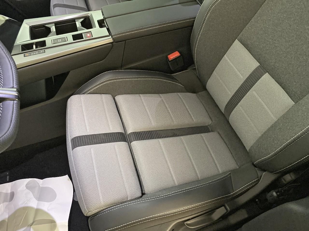 Opel Grandland 1.2 turbo hybrid 145 ch e-dct6 gs — photo 9