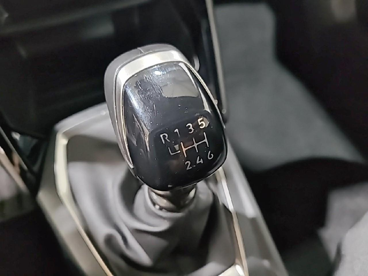 Peugeot 2008 100 s&s bvm6 style — photo 18
