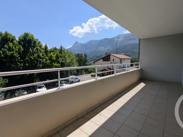 Appartement 4 pièces 79 m²