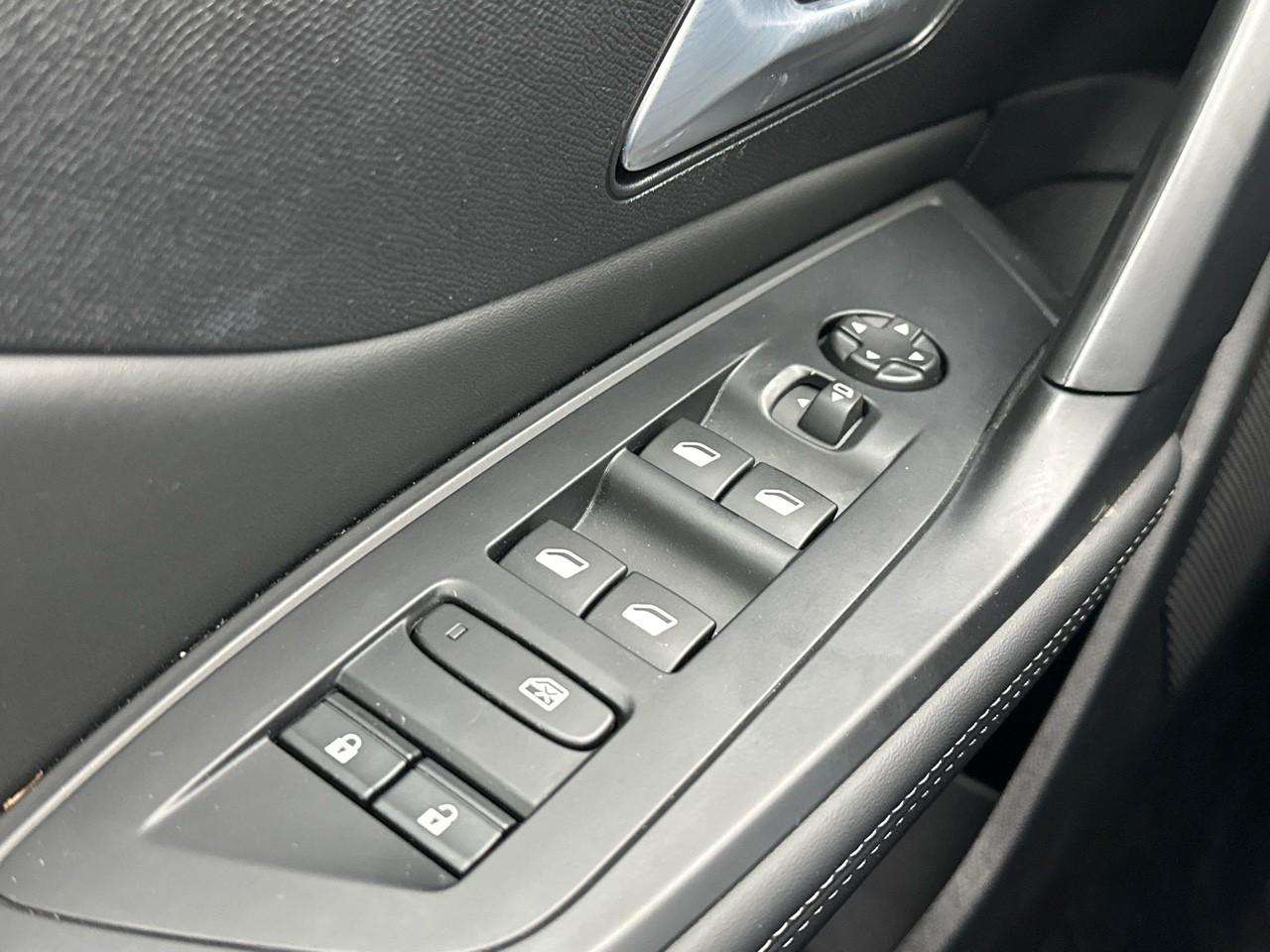 Peugeot 308 hybrid 145 e-dcs6 allure — photo 16