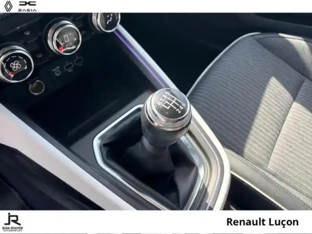 Renault Clio 1.0 tce 90ch techno — photo 6