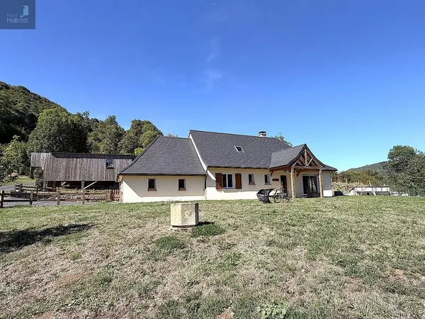 Maison Vente Saint-Martin-sous-Vigouroux 4p 103m² 195000€
