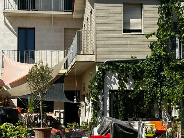 Maison bourgeoise - 270m2 - 7 chambres - ascenseur - piscine - centre ville