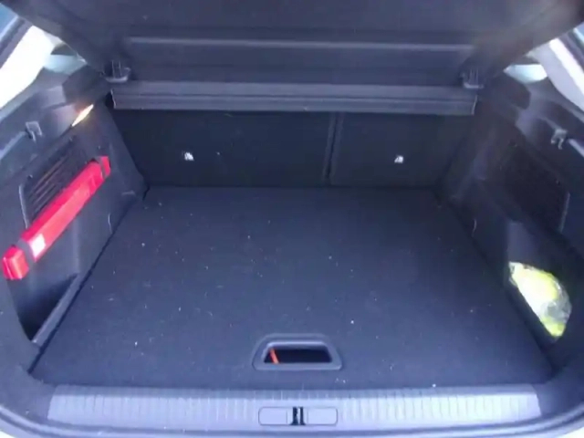 Citroën C4 e- 136 ch automatique — photo 40