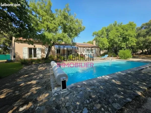 Villa 4 pièces 138 m²