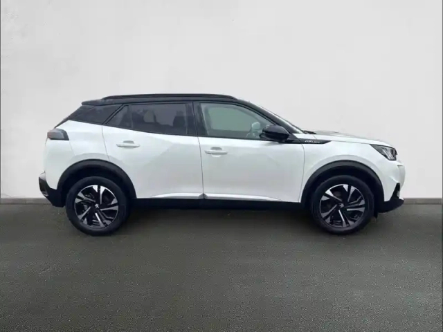 Peugeot 2008 puretech 130 s&amp;s eat8 — photo 4