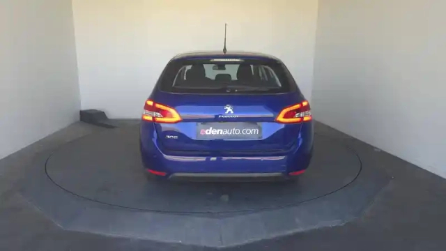 Peugeot 308 sw bluehdi 130ch s&amp;s bvm6 — photo 4