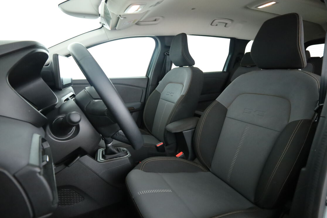 Dacia Jogger 1.6 Hybrid SL Extreme — photo 9