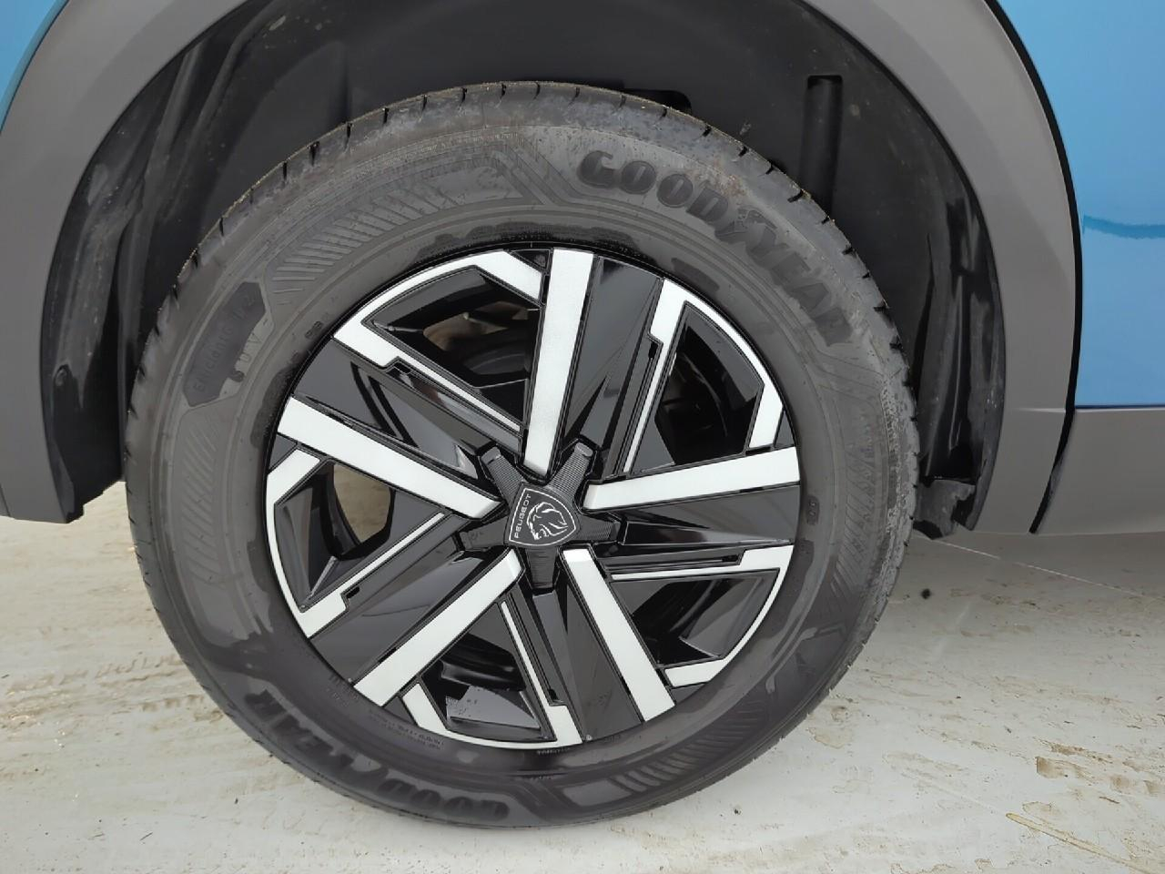 Peugeot 2008 100 s&s bvm6 style — photo 31
