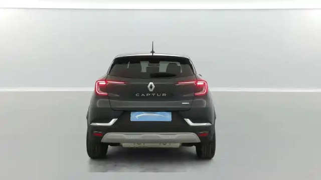 Renault Captur e-tech plug-in 160 - 21 — photo 28