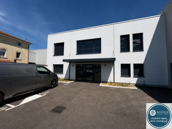 Bureaux 4 pièces 200 m²
