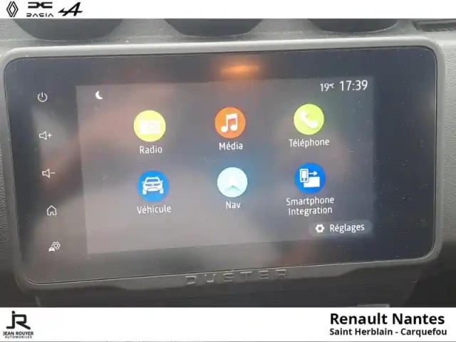 Dacia Duster 1.5 blue dci 115ch prestige + 4x2 — photo 15