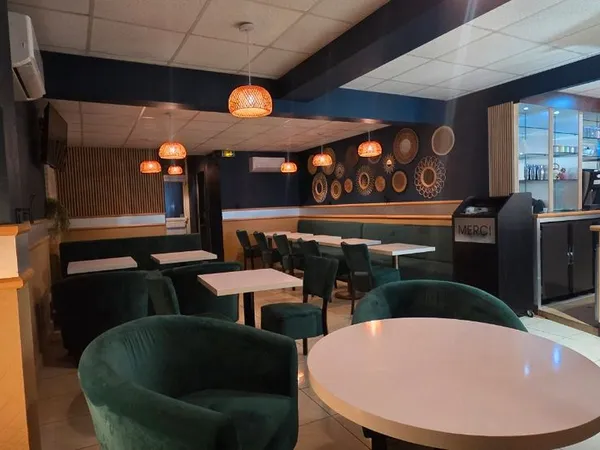 Restaurant entièrement renové à vendre ou location-gérance - Centre-ville
