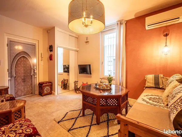 Appartement RDC meublé T2 centre ville , climatisé