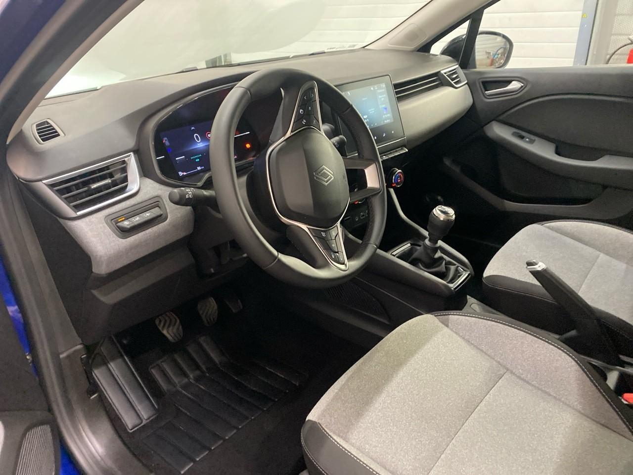Renault Clio blue dci 100 ch gsr2 evolution — photo 9