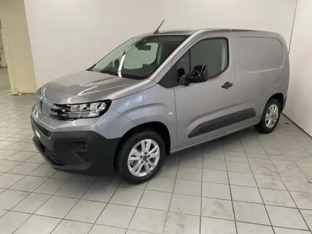 Peugeot Partner m diesel 130ch automatique pack premium connect — photo 17