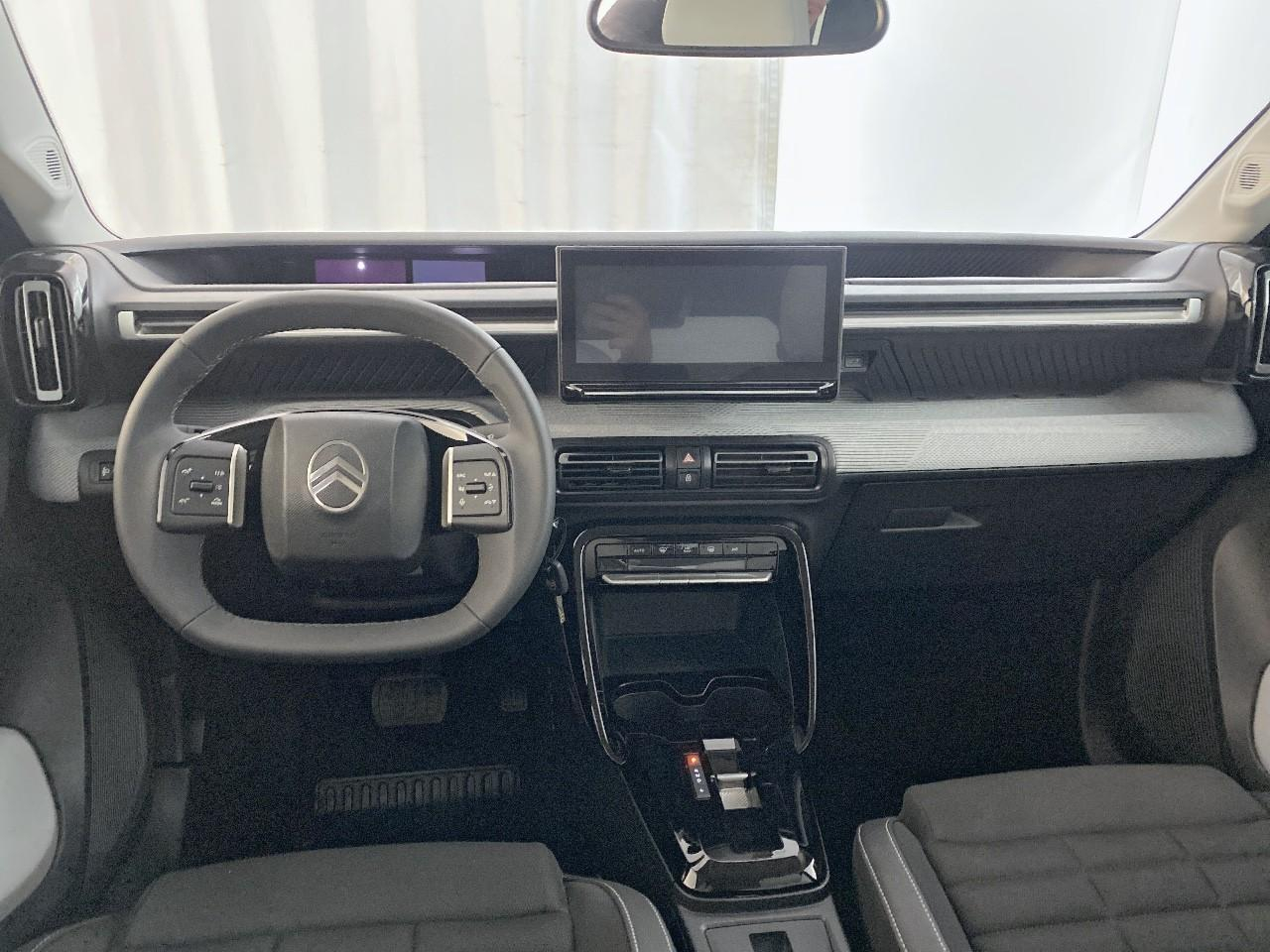 Citroën C3 Aircross hybride 145 ch aut max — photo 8