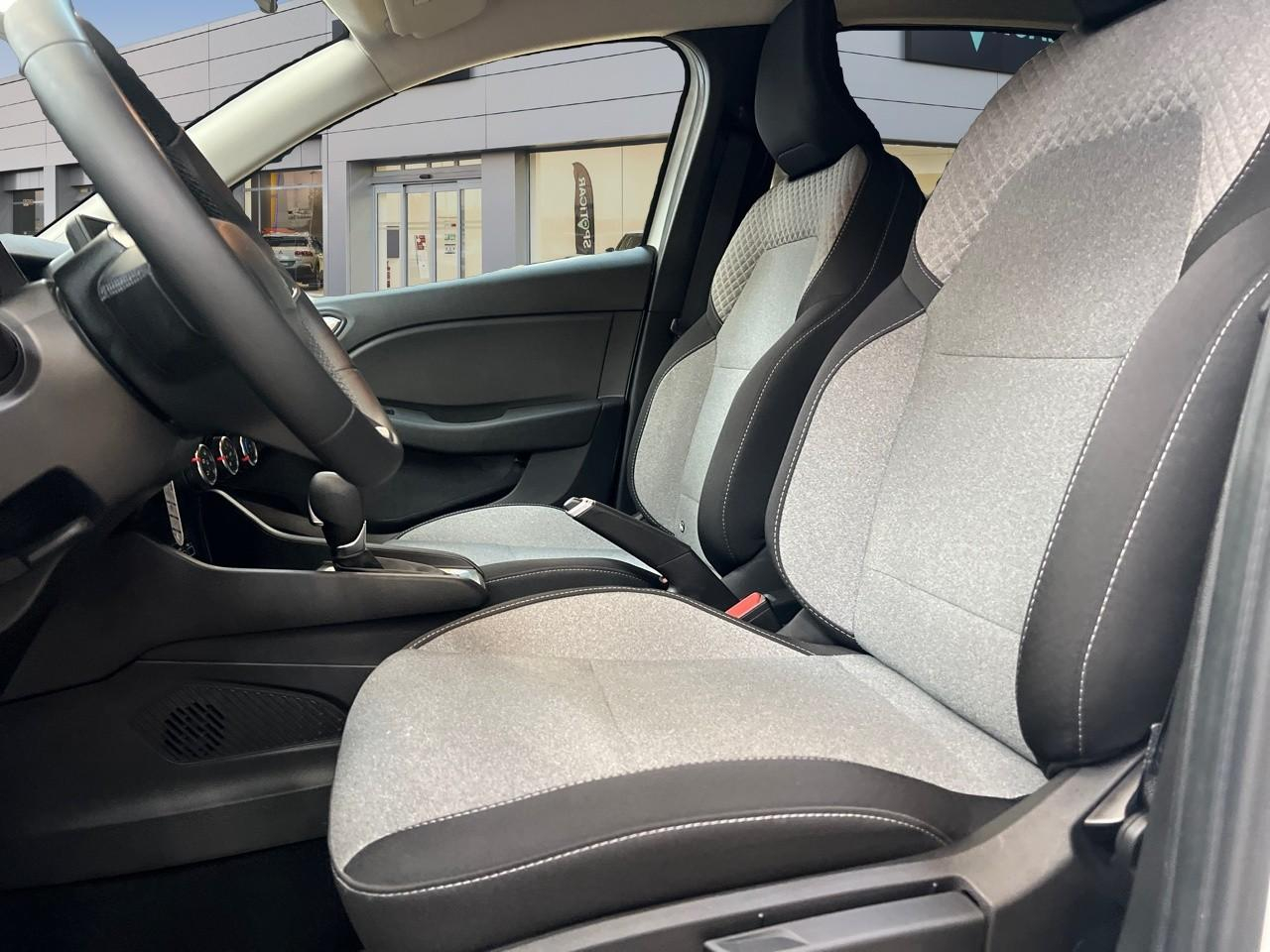 Renault Clio 1.0 tce 90ch evolution x-tronic — photo 9
