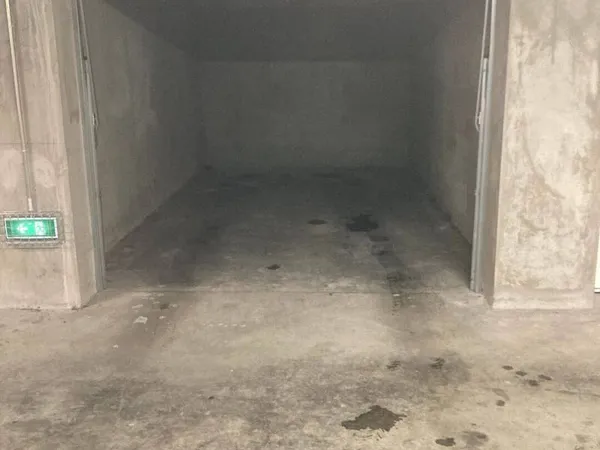 Parking 16 m²