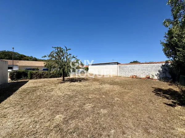 Opportunité rare - Terrain à bâtir de 256m2 à AYTRÉ