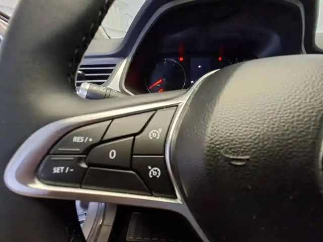 Renault Captur tce 90 - 21 — photo 3