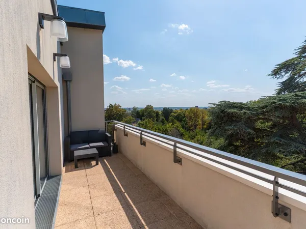 TOURS - Tranchée - T4 90 m² - DERNIER ÉTAGE TERRASSE