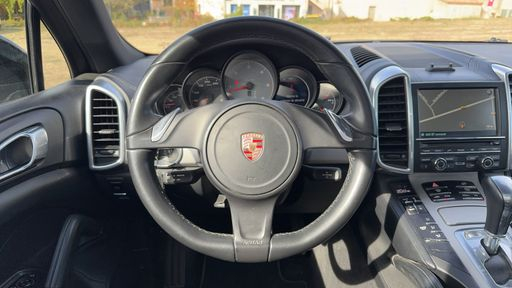 Porsche Cayenne 4.2 TD V8 382 4X4 Tiptronic 8 - S – 2013 – 149184 km – Diesel – Boîte Automatique — photo 44
