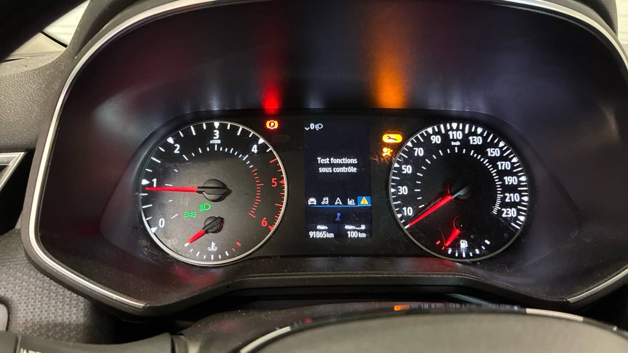 Renault CLIO SOCIETE BLUE DCI 85 — photo 15