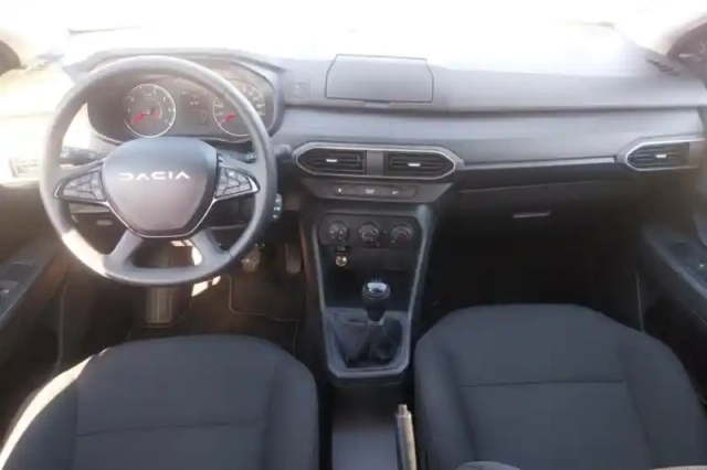 Dacia Sandero sce 65 gsr2 — photo 9
