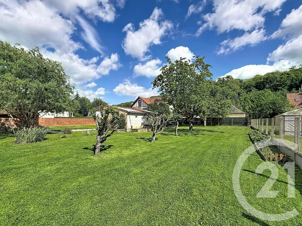 Terrain 600 m²