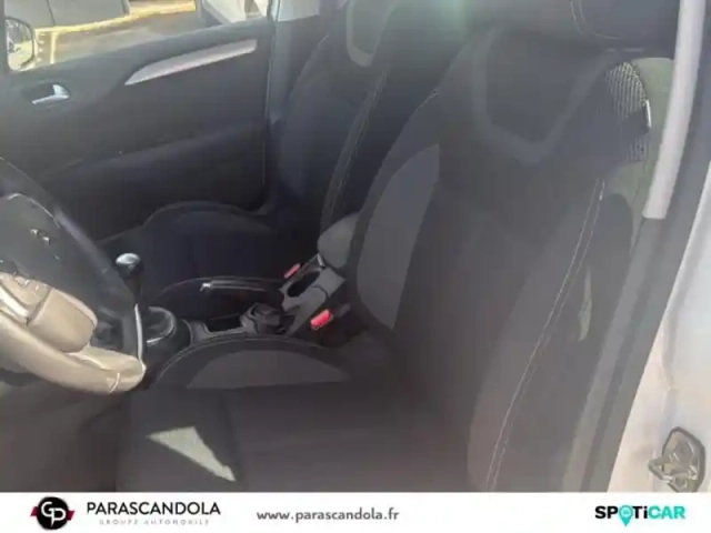 Citroën C4 puretech 110ch millenium — photo 9