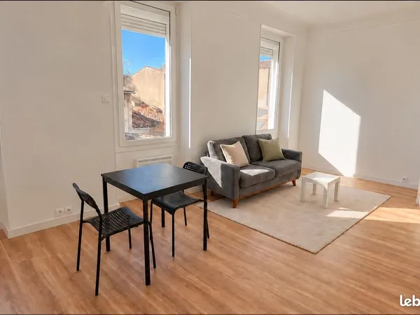 Appartement T2 39m² rénové Marseille 10ème