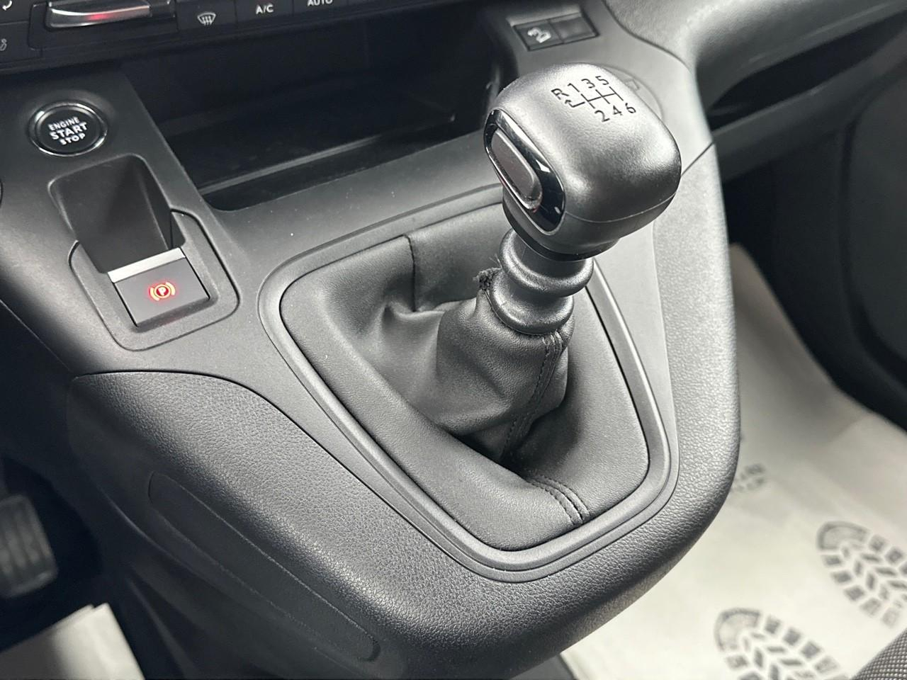 Citroën Berlingo van taille xl 950kg bluehdi 100 s&s bvm6 — photo 27