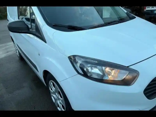 Ford Transit Courier 1.5 tdci 75ch stop&amp;start trend business — photo 14